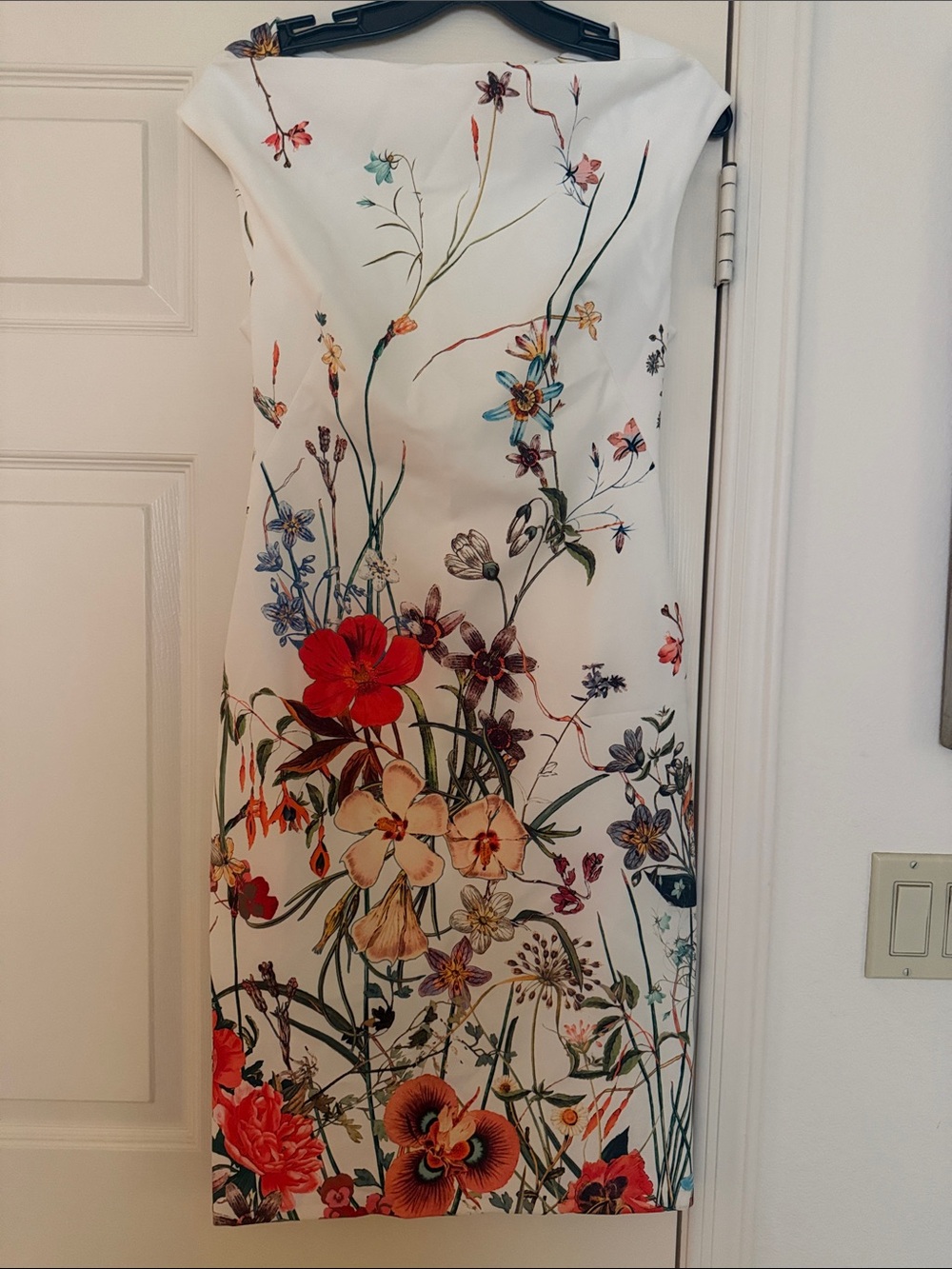 Zara White Floral Sheath Dress with Multicolor Blooms